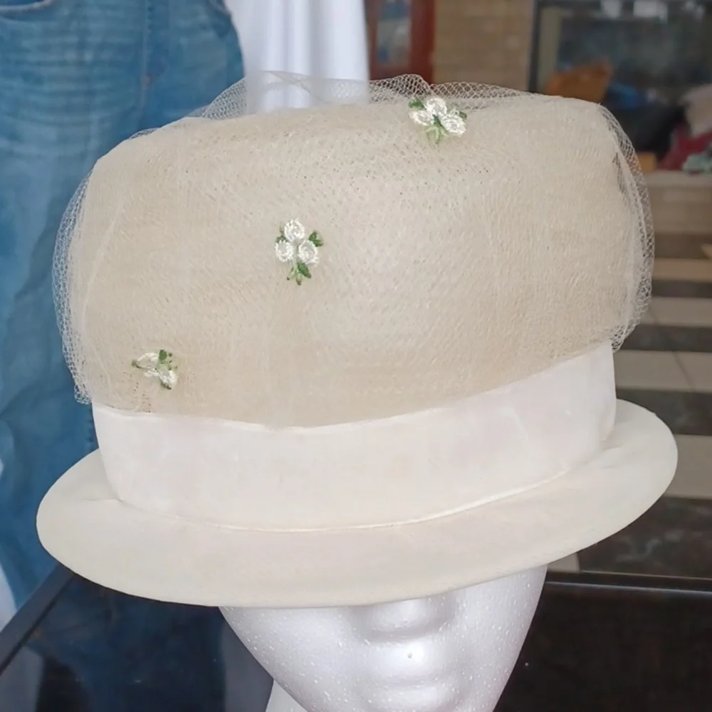 Vintage 50’s 60’s Church Pillbox Style Hat With Flowers, velvet ribbon & netting